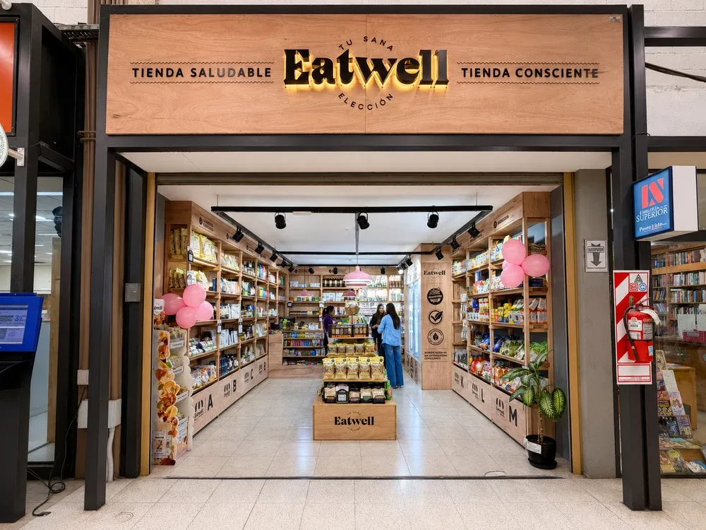 Frente de la Tienda Eatwell de Río Cuarto, dentro del Shopping Portal